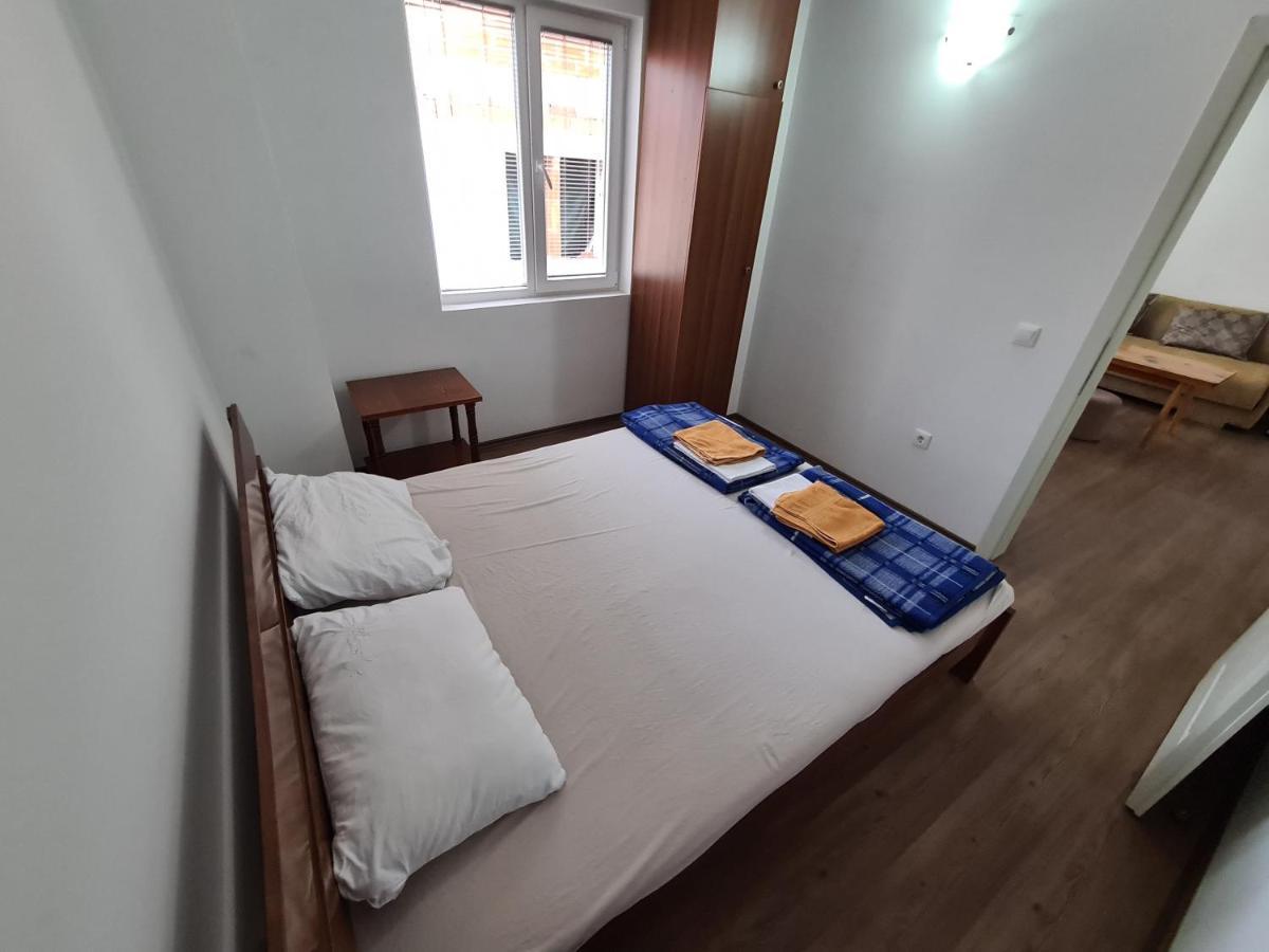 Restaurant & Apartments Lipa Пештані Екстер'єр фото