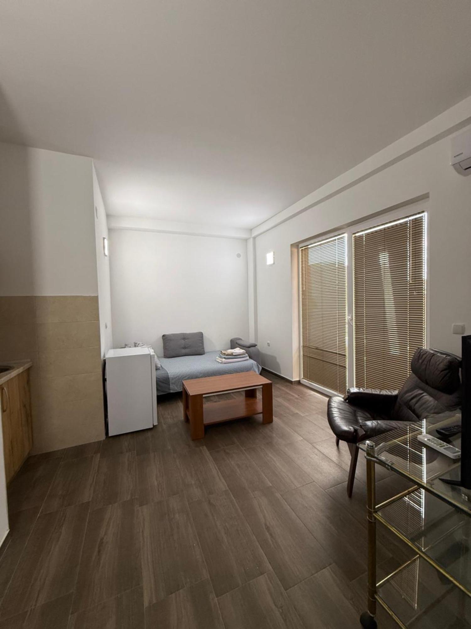 Restaurant & Apartments Lipa Пештані Екстер'єр фото